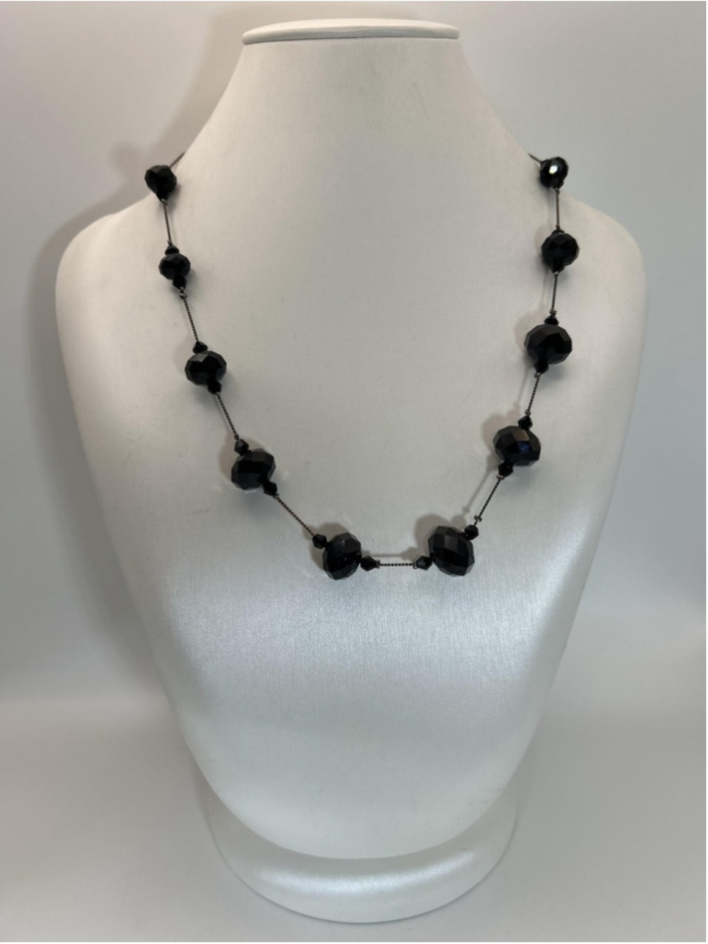 Necklace Black Beaded Station Faceted Beads Lobster Clasp 20 Inch Womens Fashion